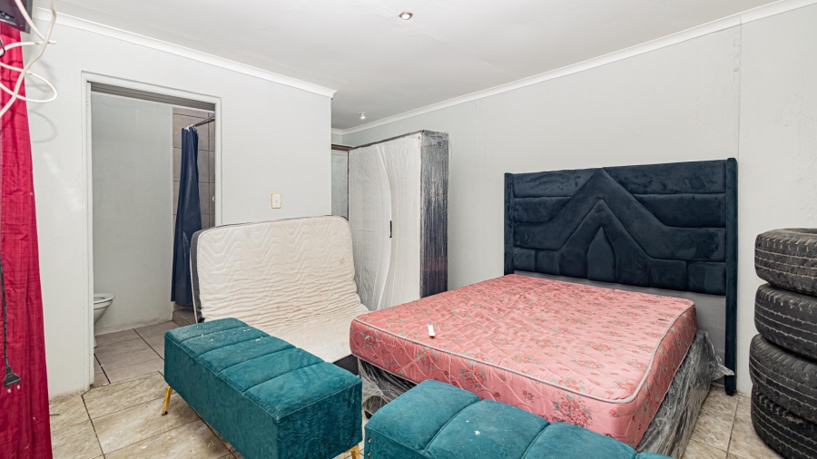 11 Bedroom Property for Sale in Richmond Estate Western Cape